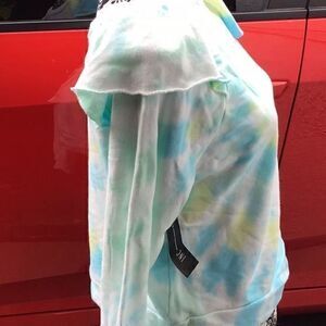 INC women’s sweater yellow blue swirl Size one LARGE